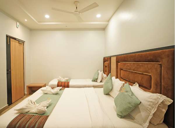 room_img_1